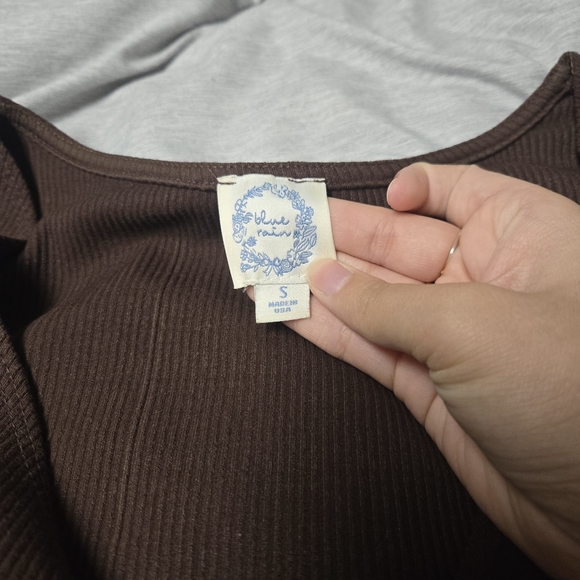 Franecsca's Kennie Key Hole Twist Front Top Size Small - Picture 7 of 8